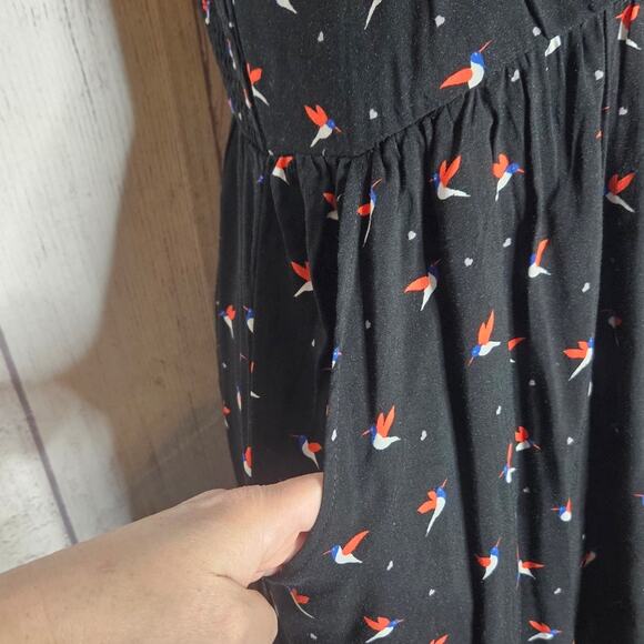 Torrid Black & Hummingbird Sundress with Pockets, sz 2 - Picture 4 of 8